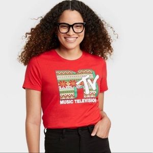 NWT Women's MTV Holiday Short Sleeve Graphic T-Shirt - Red